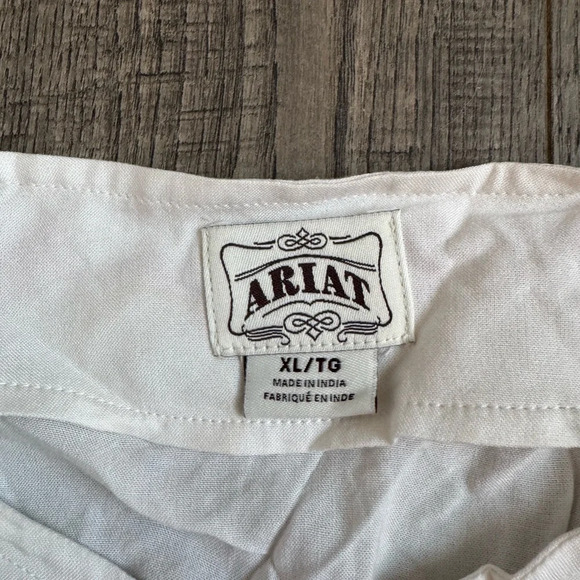 Ariat Embroidered Floral Top - Picture 5 of 6